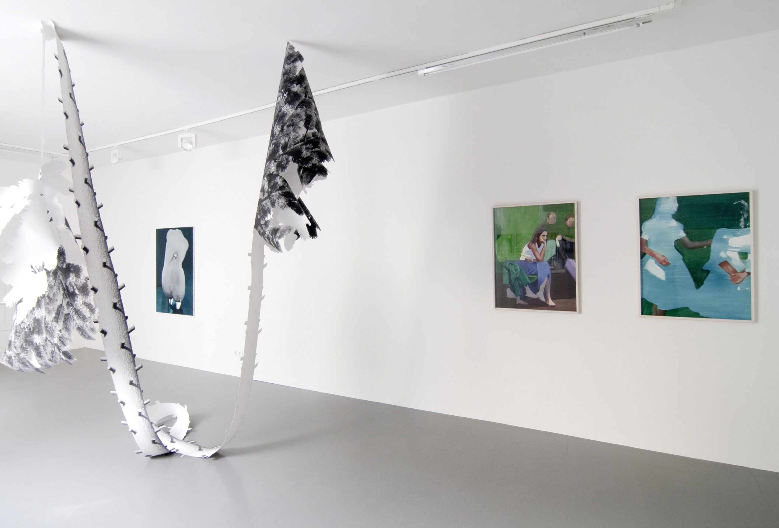 Inside-Out-installation-view-Galerie Esther Donatz-2012 07